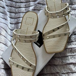 Dolce vita, Brand New ivory studded, Stella sandals